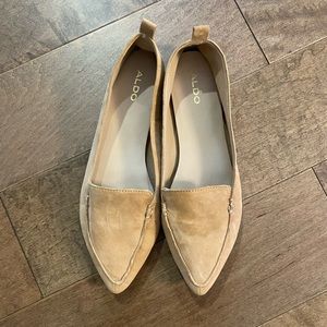 Women’s Aldo size 8 pointy flats
